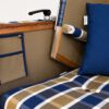 10123-strandkorb-seitenfach-klapptisch-und-dekokissen