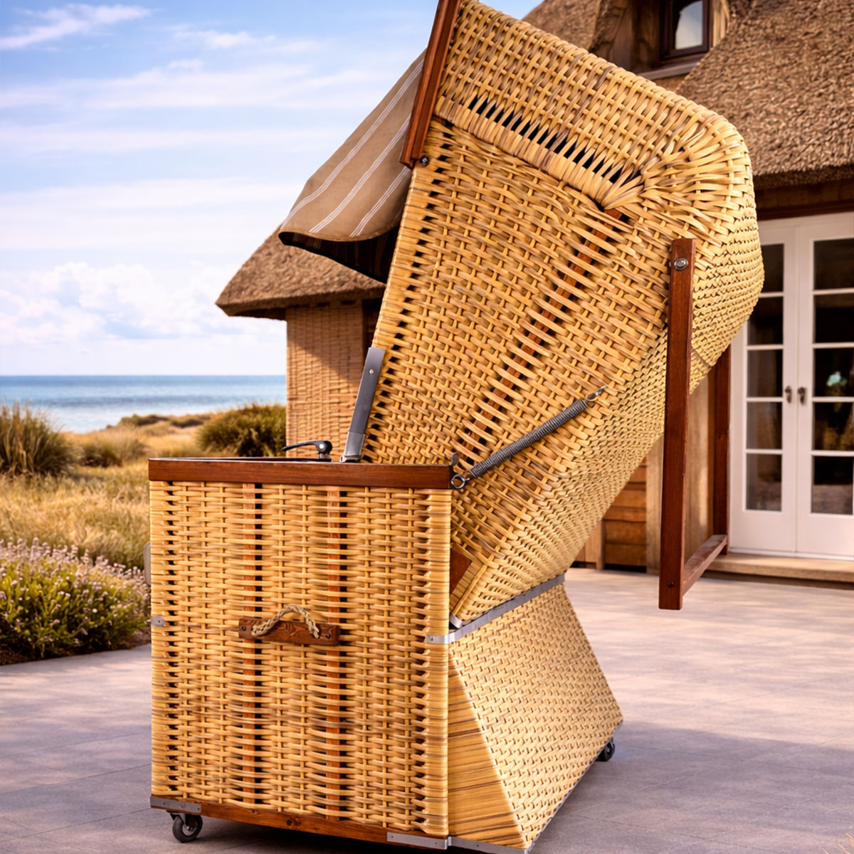 strandkorb-deich-seite-symbolbild-10020